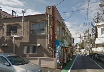 oyama-nishi-machi-apartment-billboard-architecture-1